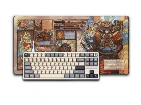 Red Gaming Set - Royal Kludge R87 Pro (White/Grey) + „LIT Mousepad” Tokyo Taimuzu